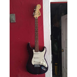 Guitarra Squier Stratocaster Afinity Morada