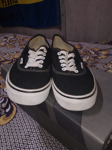 Zapatillas Vans U Negras Original Impecables Como Nuevas T41