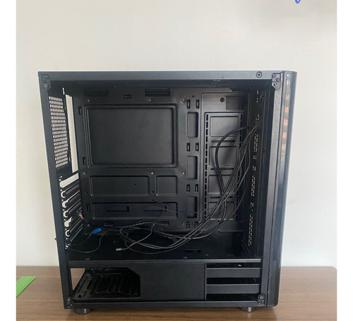 Gabinete Gamer Thermaltake V150 Tg Color Negro