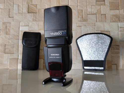 Flash Para Câmera Yongnuo Speedlite Yn560 Iv