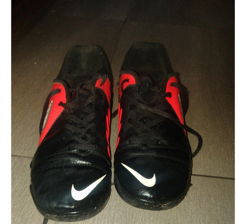 Botines Nike Tempo