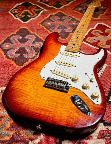 Guitarra Fender Select Stratocaster