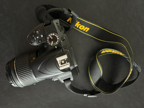 Camara Nikon D3400 Lente 18-55 (3328 Disp)