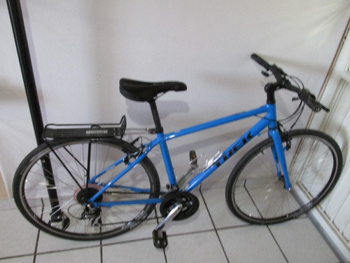 Bicicleta Urbana Trek 7.2 Fx  24v Freno V-brakes Color Azul