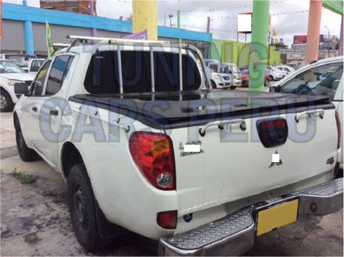 Mandil Guardafango Posterior Para Mitsubishi L200 2005-2015 Foto 5