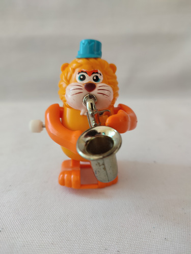 Figura Gatito Naranja Saxofon De Cuerda   Vintage Tomy