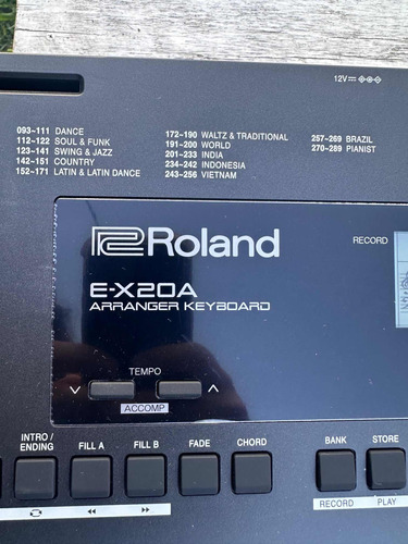 Piano Roland E-x20a