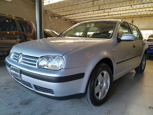 Volkswagen Golf 1.6 Confortline 2006