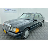 Mercedes Benz Clase E 230  1987