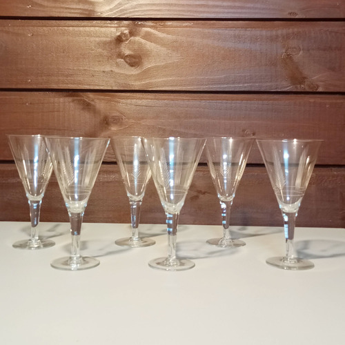 6 Taças Em Cristal Lapidados Representando Folhagens