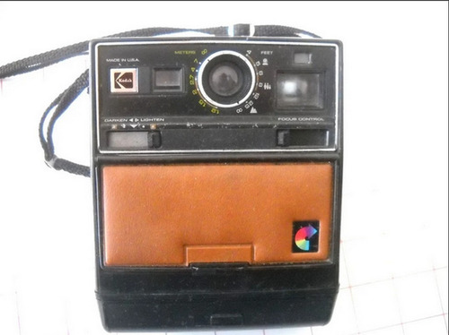 Antigua Maquina De Foto Instantánea Marca Kodak