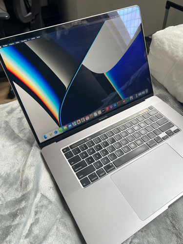 Macbook Pro I9 16gb 1tb (2019)