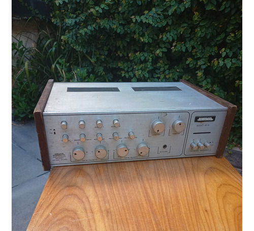 Amplificador Stereo Acoustech 6000