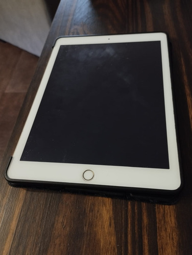 iPad Apple 5° Generación. Excelente Estado.