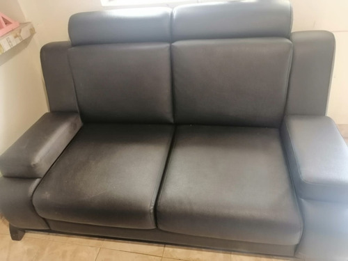 Sofa De Dos Puestos De Cuero Excelente Madera Y Calidad De O