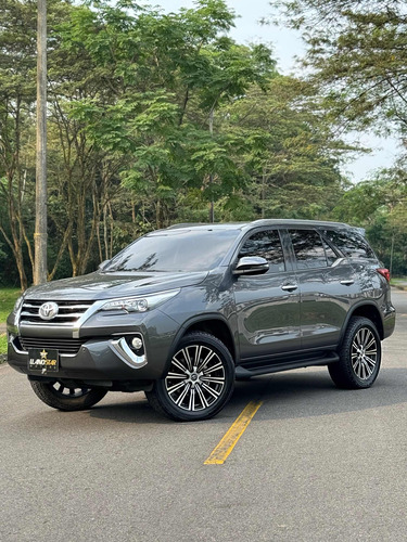 Toyota Fortuner 2.7l Srv