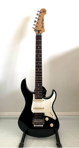 Guitarra Yamaha Pacifica 912j