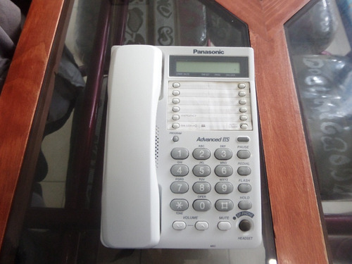 Teléfono  Analógico Kx-ts108