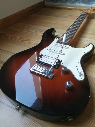 Yamaha Pacifica 112v Stratocaster
