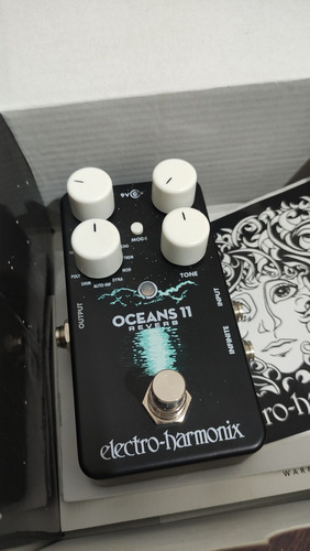 Pedal Electro Harmonix Oceans 11