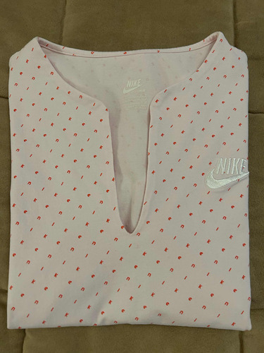 Remera Nike Logo Rosa Talle M Escote Lycra Gruesa Impecable