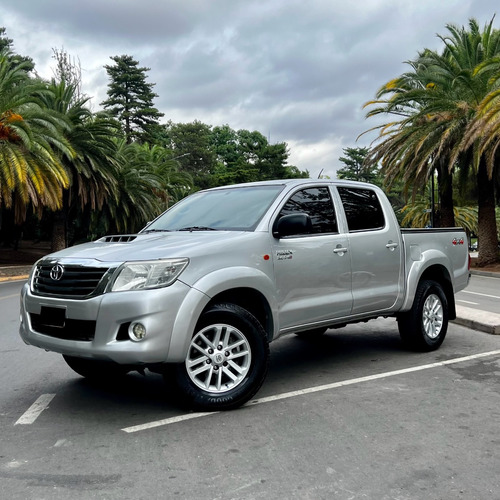 Hilux (l12) 3.0 C/d 4x4 Tdi Sr 171cv 2014