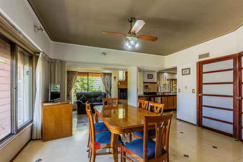 Venta · Casa En Haedo · 5 Ambientes · Cochera · Patio - Imagen 4
