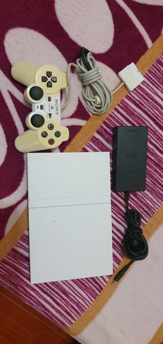 Consola Sony Playstation 2 Edición Color Blanco