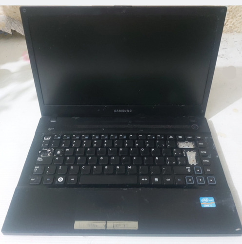 Laptop Samsung Np300v4a Core I7 2.2 Y 8gb Ram 