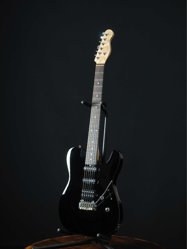 Guitarra Music Maker Telecaster Hss