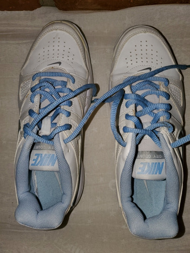 Zapatillas Nike Blancas Con Pipeta Celeste 