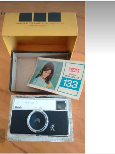 Cámara Kodak Instamatic 133 Compacta