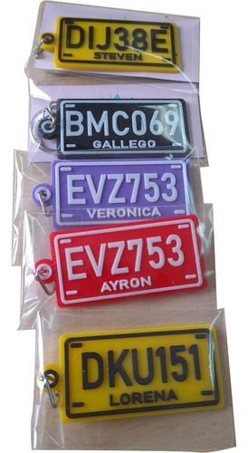 Llavero Placa Carro O  Moto Personalizado, Plásticos