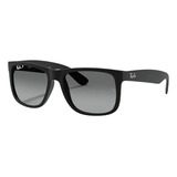 Óculos De Sol Polarizados Ray-ban Justin Classic Rb4165 Large Armação De Náilon Cor Matte Black, Lente Transparent De Policarbonato Degradada, Haste Matte Black De Náilon - Rb4165