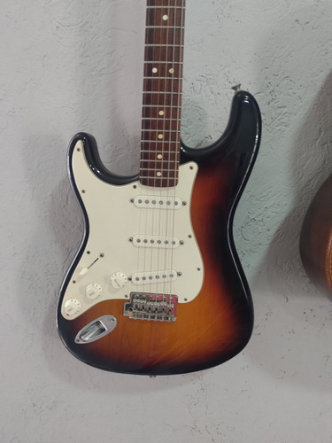 Guitarra Fender Zurda 