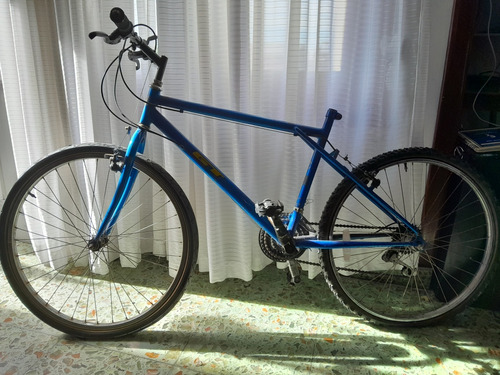 Bicicleta Allgtterra Azul Rodado 26 Con Cambios 