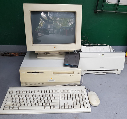 Computadora Apple Macintosh4400/200