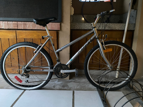 Bicicleta Mountain Bike Marca Raleigh Canadiense, Rodado 24.