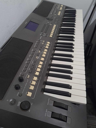 Teclado Yamaha Psr S 670