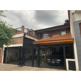 Venta De Casa De Casa De 6 Ambientes En Caseros