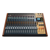 Mesa De Som Interface Tascam Model 24 Track Bluetooth Bivolt