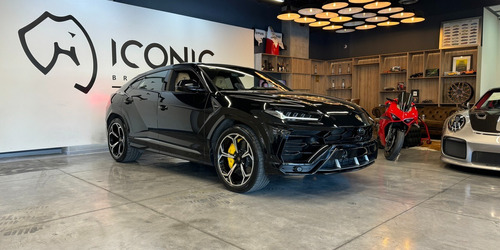 Lamborghini Urus 2021