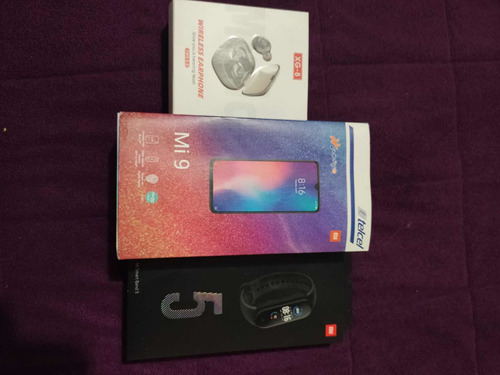 Xiaomi Mi 9 + Mi Band 5 + Audífonos Inalámbricos