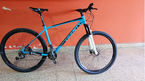 Bicicleta Giant Talon 2 29   L Epixon Full Alivio