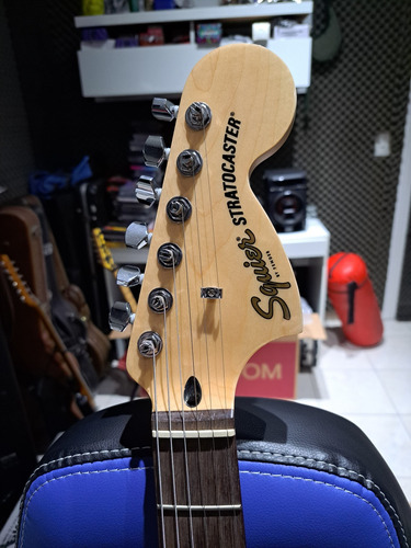 Guitarra Stratocaster Fender Squier Affinity Fsr Hss Natural