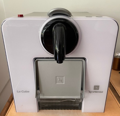 Cafetera Nespresso Le Cube Automática P/cápsulas Monodosis