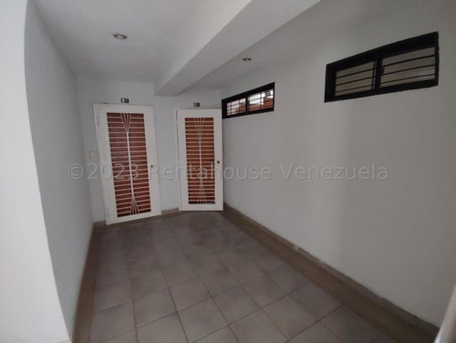 Apartamento Amoblado, Piso Medio Venta Jardines De Mañongo Naguanagua Carabobo Leida Falcon Lf25-5754 - Imagen 2