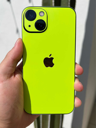 Skin Vinil Autoadherible Neon Para iPhone 14 Plus (2x1)
