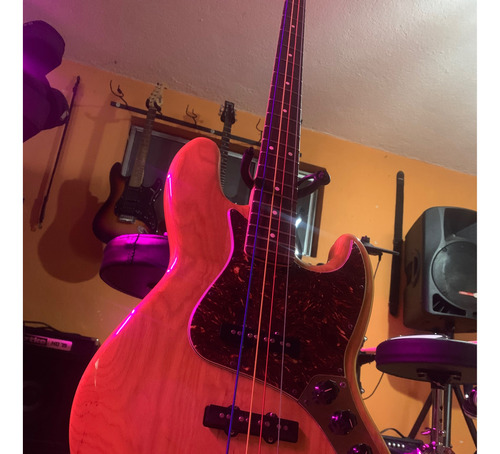 Bajo Fender Deluxe Jass Bass Mx