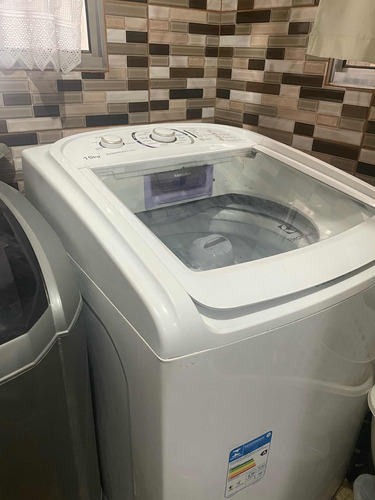 Máquina De Lavar Eletrolux 15kg Semi Nova
